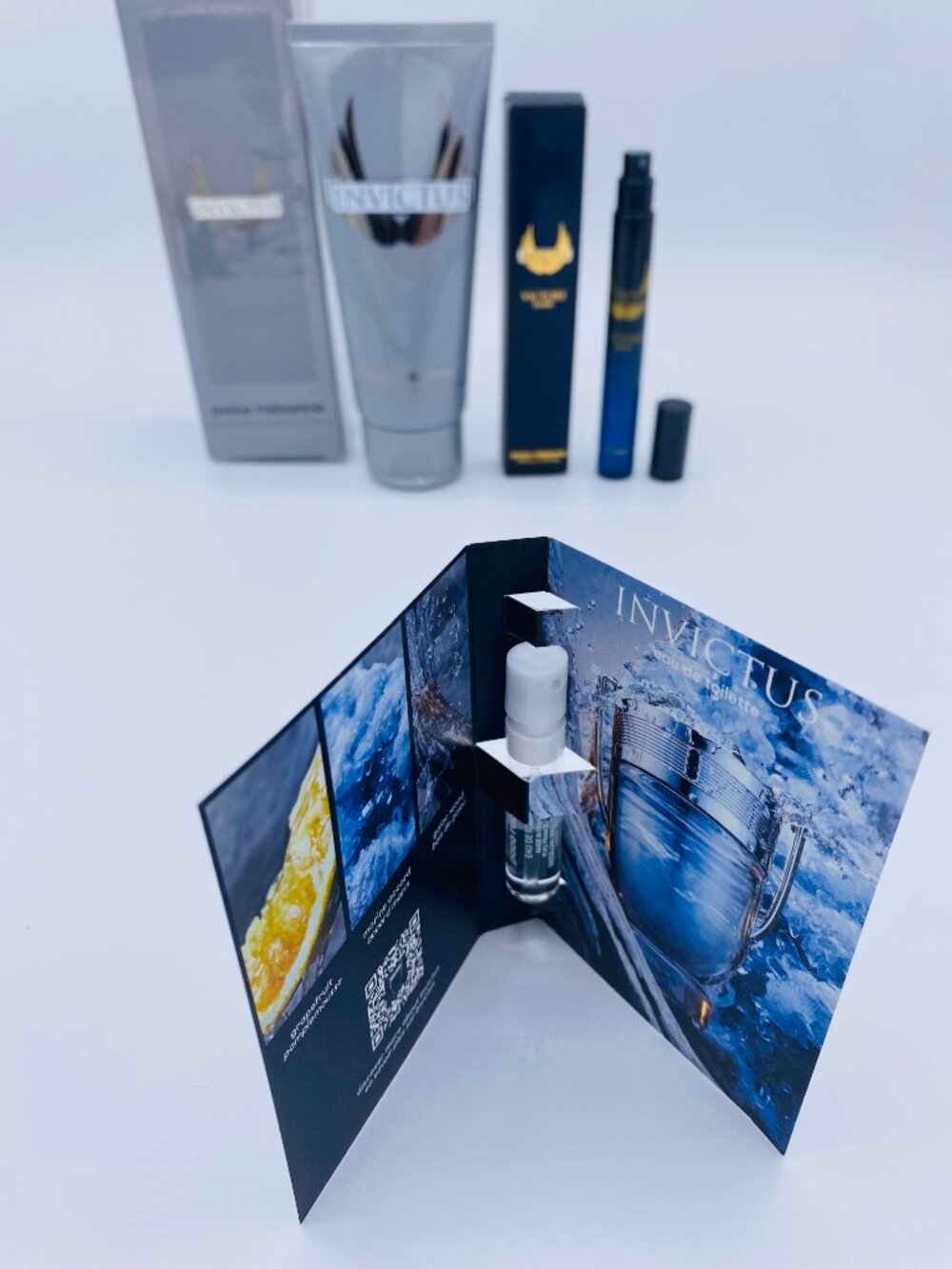 Paco Rabanne Invictus Gift Set-Shampoo 100ml,Spray 10ml&Sample-3pc-BOXED-NEW - Picture 3 of 14